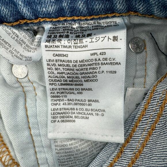 Levi's 511 Light Wash Denim Jean Shorts Womens Size 31 Mid Rise Raw Hem Stretch - Picture 5 of 7